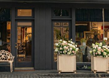 The Saratoga Aesthetic: How Local Homes Reflect Heritage & Nature