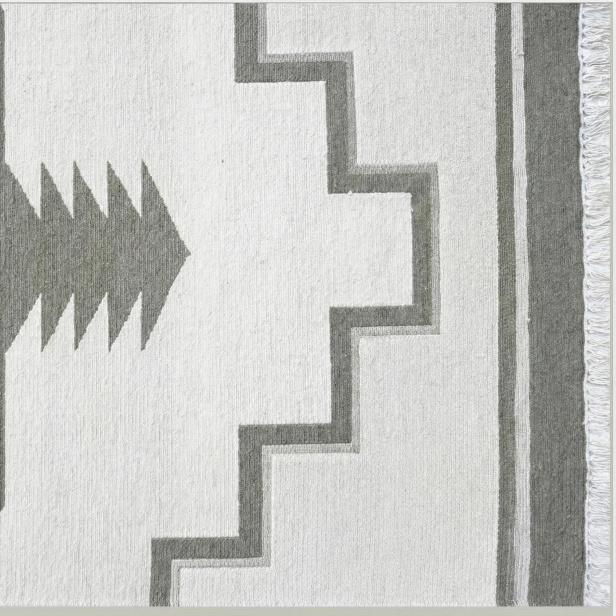 Langford Soumak Rug - Image 3