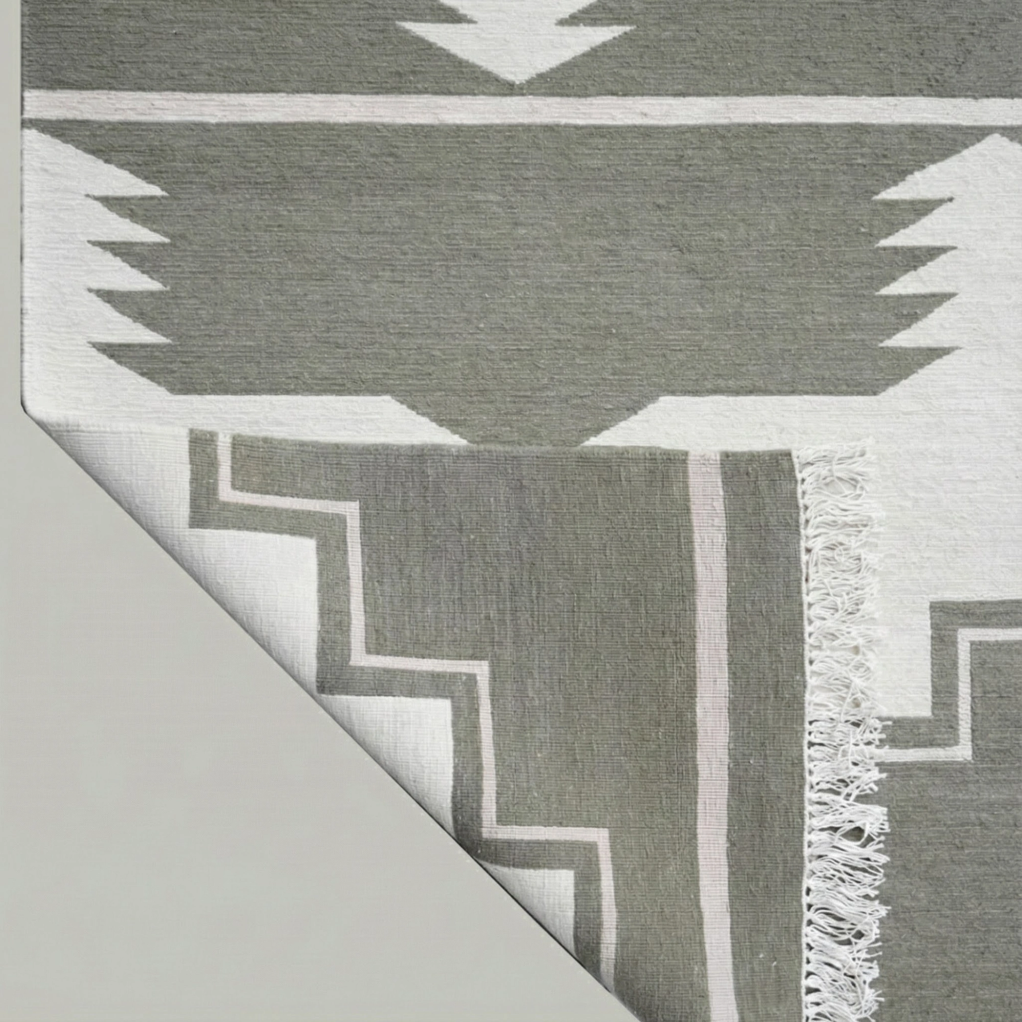 Langford Soumak Rug - Image 2