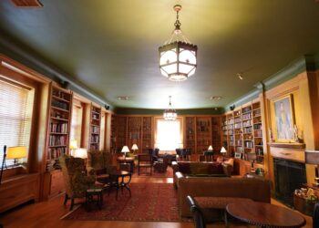 Dark Academia Home Decor: Creating Spaces That Celebrate the Intellectual Life