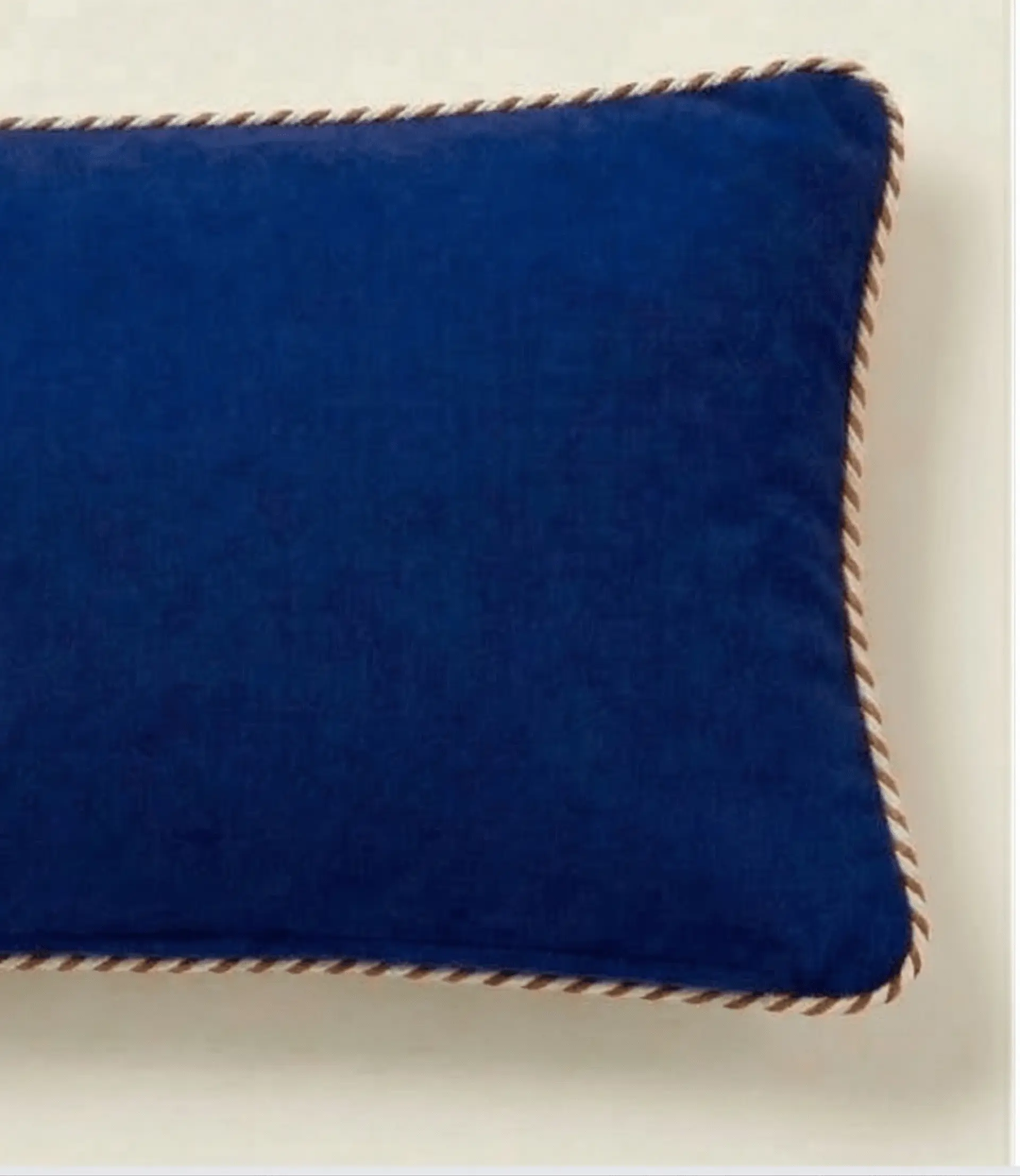 Highland Stag Lumbar Pillow Cover 4 Navy blue lumbar pillow cover back with contrast piping detail